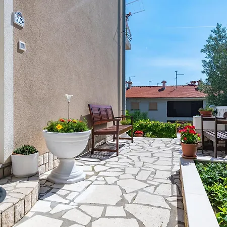 Appartement With Parking Space Rab - 14120 Palit