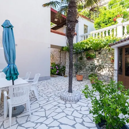 Apartment With A Parking Space Rab - 14120 Palit