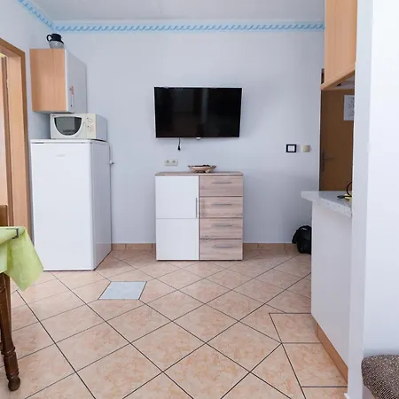 Apartment With Parking Space Rab - 14120 Palit