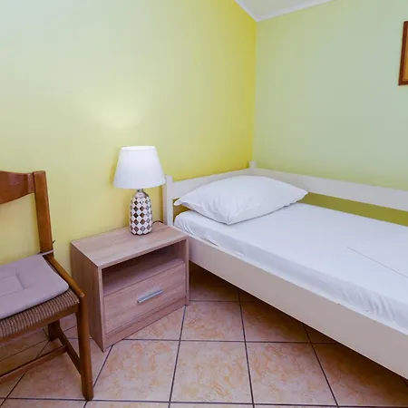 With Parking Space Rab - 14120 Apartment *