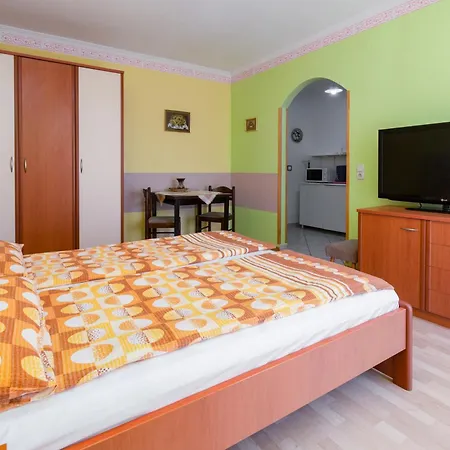 Apartment With A Parking Space Rab - 14120 *