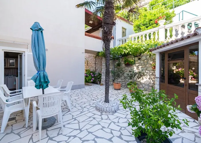 Apartmán With Parking Space Rab - 14120 New Translation