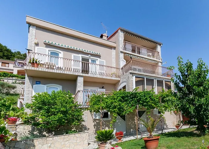 Apartmán With Parking Space Rab - 14120 New Translation