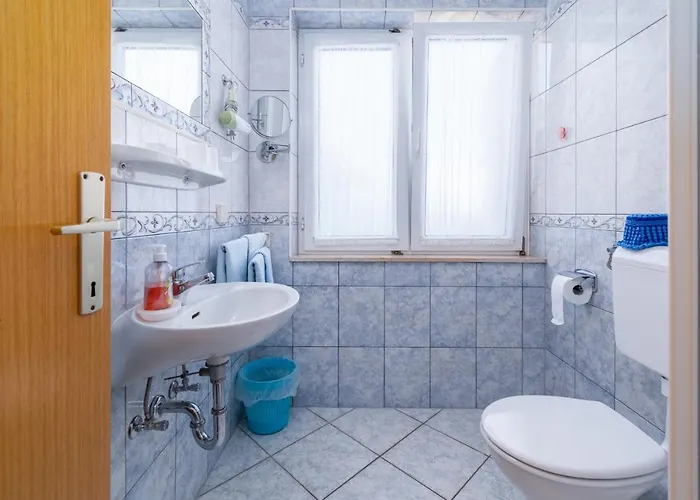 Apartmán With Parking Space Rab - 14120